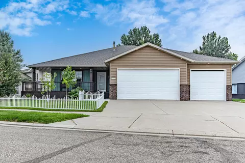 Exterior - 2235 La Corte Loop, Bismarck, ND 58503 photo 4 of 22