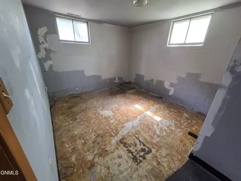 314 College St, Flasher, ND 58535 photo 13