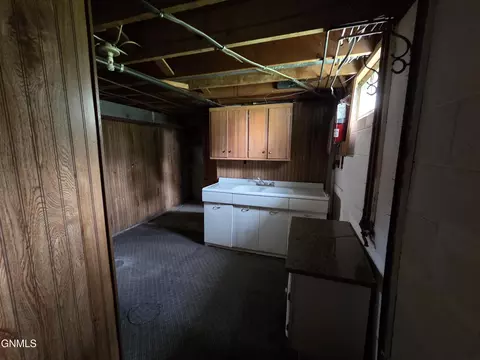 314 College St, Flasher, ND 58535 photo 11