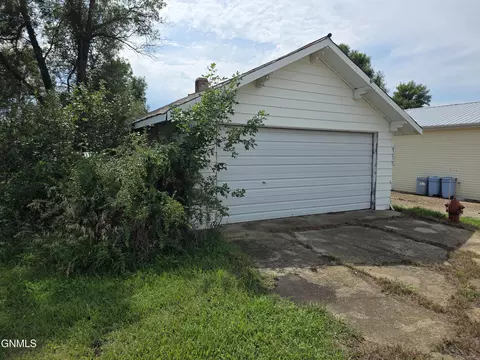 314 College St, Flasher, ND 58535 photo 22