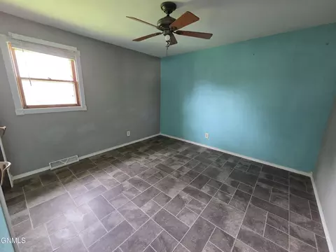 314 College St, Flasher, ND 58535 photo 5