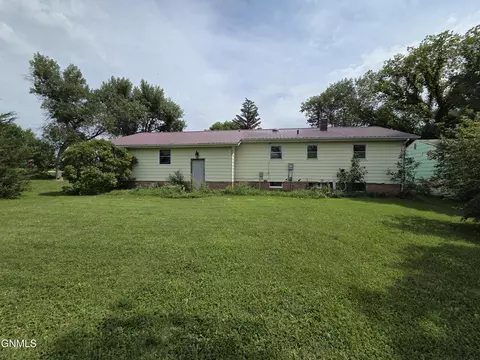 314 College St, Flasher, ND 58535 photo 17