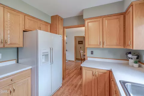 Kitchen - 107 E Owens Ave, Bismarck, ND 58501 photo 4 of 5
