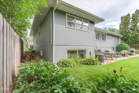 Exterior - 107 E Owens Ave, Bismarck, ND 58501 photo 14 of 17