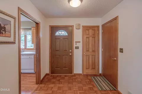 Entry Way - 107 E Owens Ave, Bismarck, ND 58501 photo 1 of 10