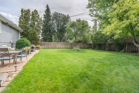 Exterior - 107 E Owens Ave, Bismarck, ND 58501 photo 13 of 17