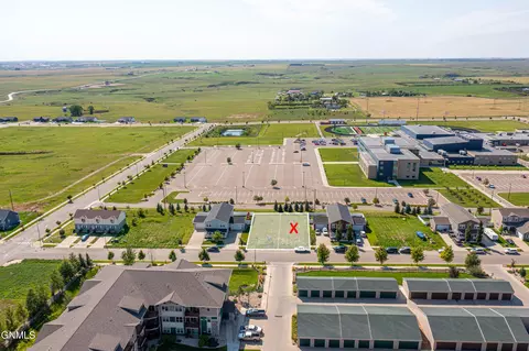 L6l1b23b30 Long Branch Avenue, Williston, ND 58801