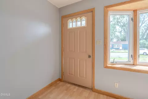 Entry Way - 502 Ingals Ave, Bismarck, ND 58504 photo 2 of 5