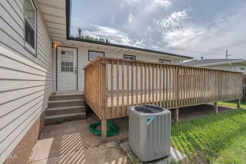 Exterior - 502 Ingals Ave, Bismarck, ND 58504 photo 6 of 12