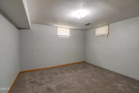 Bedroom - 502 Ingals Ave, Bismarck, ND 58504 photo 6 of 7