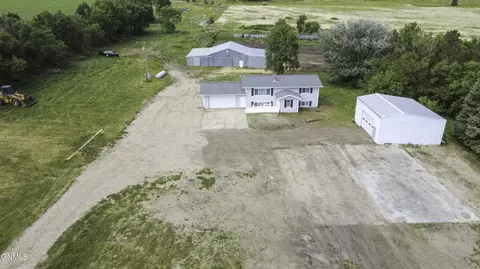 8600 97th Ave NE, Bismarck, ND 58503