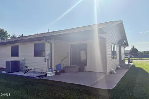 1804 16th Ave W, Williston, ND 58801 photo 45