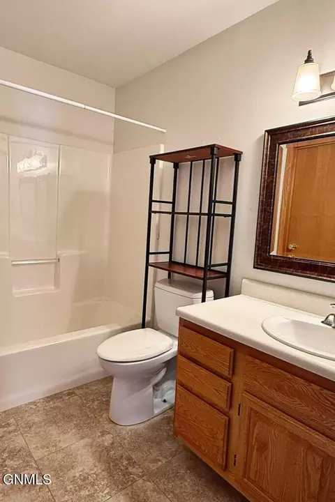 1804 16th Ave W, Williston, ND 58801 photo 11