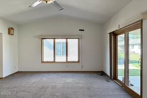 1804 16th Ave W, Williston, ND 58801 photo 13