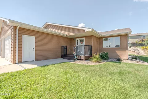 1006 Calvert Dr, Bismarck, ND 58503 photo 63