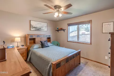 1006 Calvert Dr, Bismarck, ND 58503 photo 27