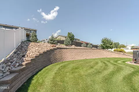 1006 Calvert Dr, Bismarck, ND 58503 photo 5