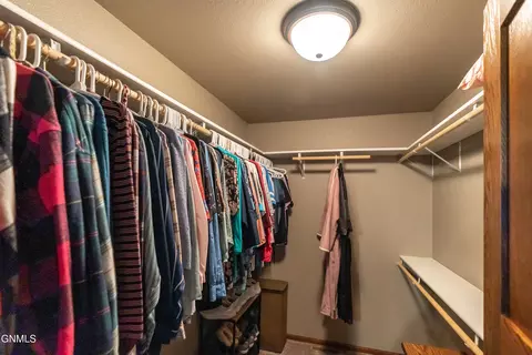 1006 Calvert Dr, Bismarck, ND 58503 photo 33
