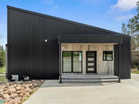 4198 13th St NW, Garrison, ND 58540