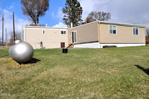 108 1st St N, Braddock, ND 58524 photo 2