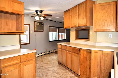 108 1st St N, Braddock, ND 58524 photo 6
