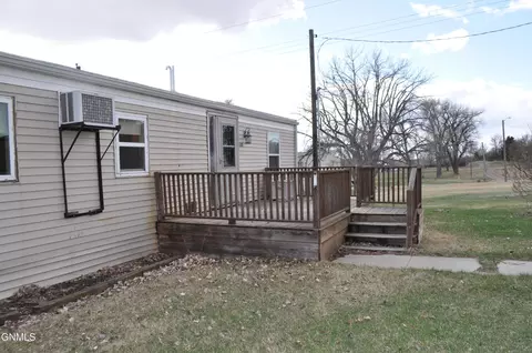 108 1st St N, Braddock, ND 58524 photo 33
