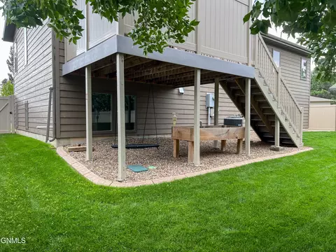 1178 7th St E, Dickinson, ND 58601 photo 29