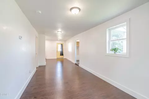 Entry Way - 607 3rd St SW, Mandan, ND 58554 photo 2 of 5