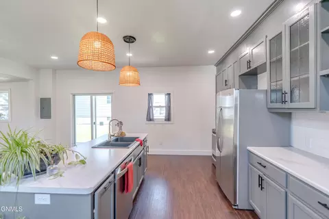 Kitchen - 607 3rd St SW, Mandan, ND 58554 photo 7 of 7