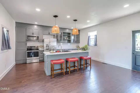 Kitchen - 607 3rd St SW, Mandan, ND 58554 photo 1 of 7