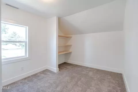 Bedroom - 607 3rd St SW, Mandan, ND 58554 photo 2 of 2