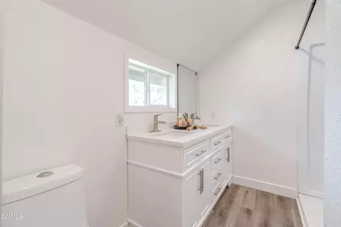 Bath - 607 3rd St SW, Mandan, ND 58554 photo 4 of 5