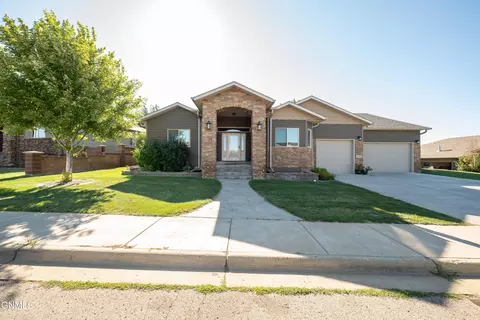 1601 15th Ave W, Dickinson, ND 58601