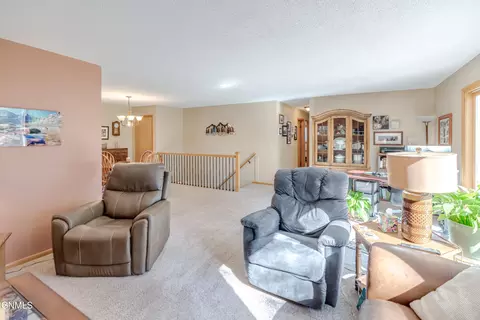 604 5th Ave NW, Mandan, ND 58554 photo 25