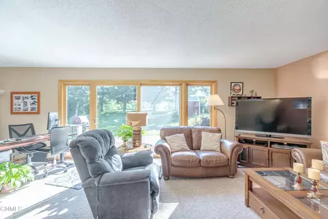 604 5th Ave NW, Mandan, ND 58554 photo 23