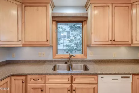 604 5th Ave NW, Mandan, ND 58554 photo 13