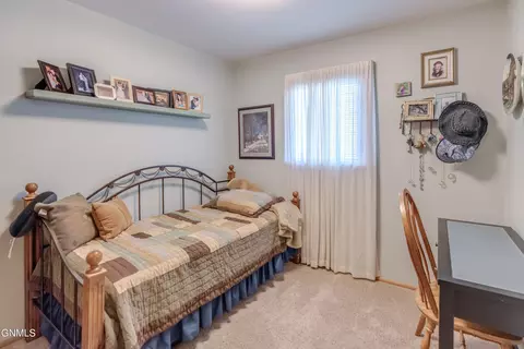 604 5th Ave NW, Mandan, ND 58554 photo 32