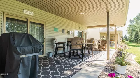 749 Compass Loop, Bismarck, ND 58504 photo 29