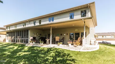 749 Compass Loop, Bismarck, ND 58504 photo 27