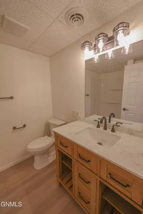1606 10th Ave W, Williston, ND 58801 photo 31
