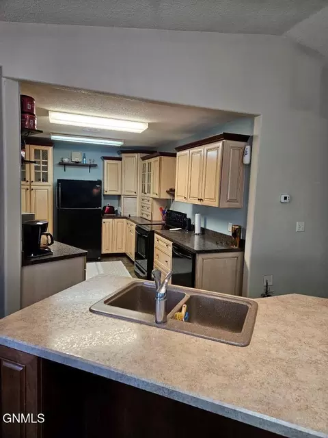 Kitchen - 426 E Street St N, Hebron, ND 58638 photo 3 of 8