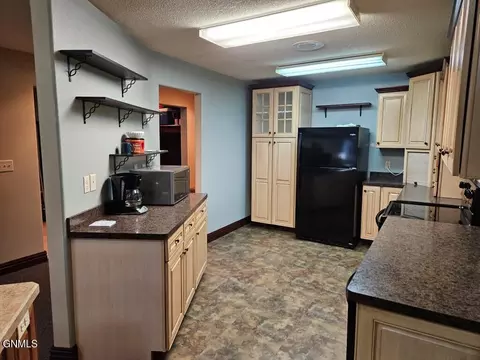 Kitchen - 426 E Street St N, Hebron, ND 58638 photo 6 of 8