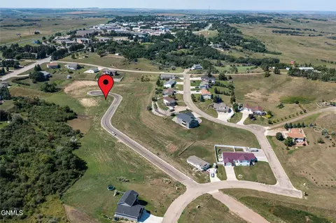 L8b2 Kingsley Road Nw, Mandan, ND 58554