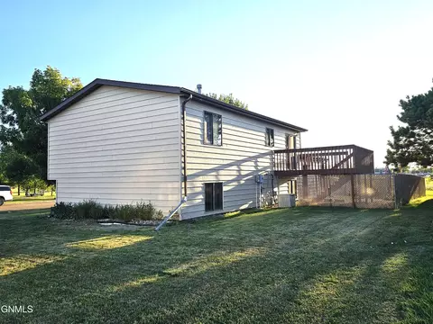 Other - 67 17 St E, Dickinson, ND 58601 photo 2 of 5