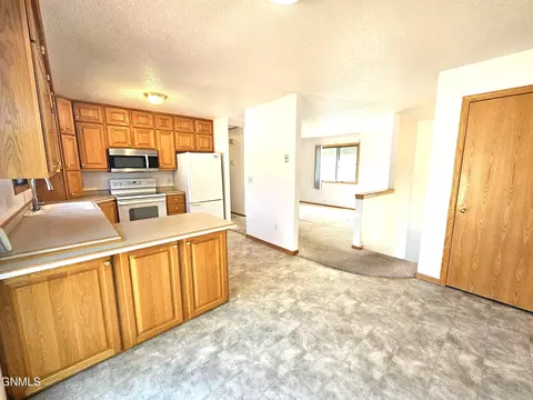 Kitchen - 67 17 St E, Dickinson, ND 58601 photo 1 of 2