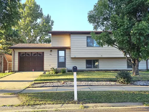 Exterior - 67 17 St E, Dickinson, ND 58601 photo 1 of 3