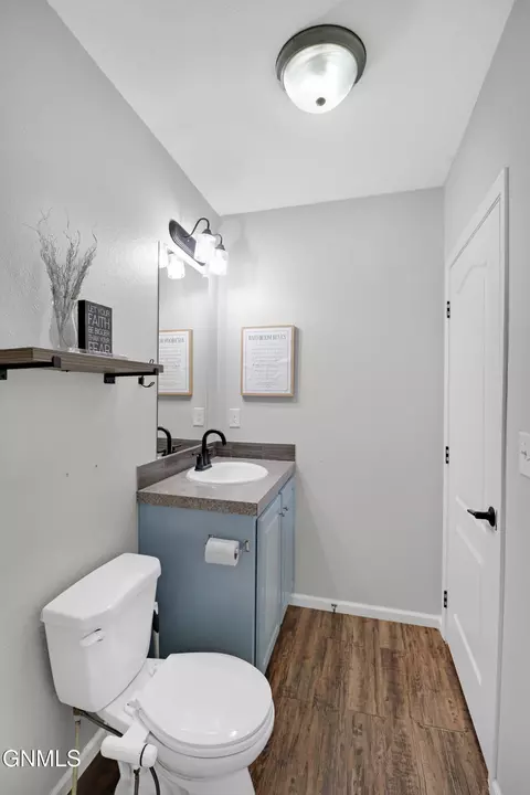Bath - 12367 Truax St, Epping, ND 58843 photo 4 of 5