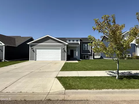 2008 Winter Hawk Trl, Watford City, ND 58854