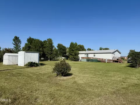 3415 1st Ave E, Williston, ND 58801 photo 18