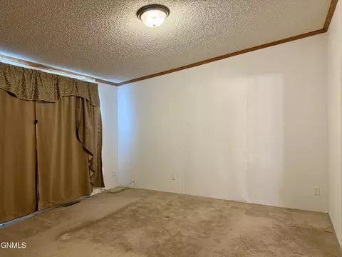 3415 1st Ave E, Williston, ND 58801 photo 9